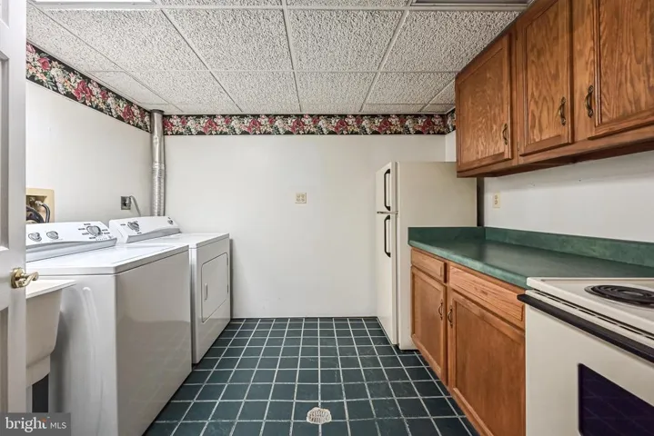 310 Shadow Walk, Falls Church, Virginia 22046