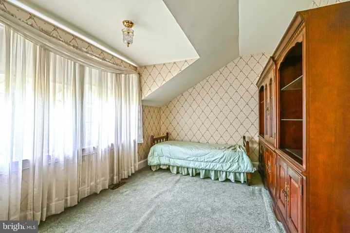 310 Shadow Walk, Falls Church, Virginia 22046