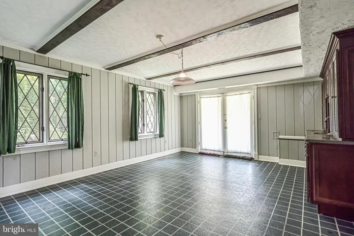 310 Shadow Walk, Falls Church, Virginia 22046