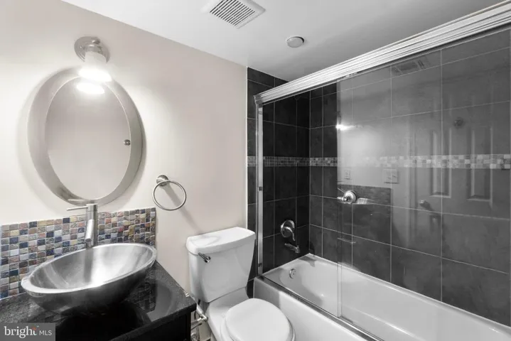 6909 Chelsea Rd, Mclean, Virginia 22101