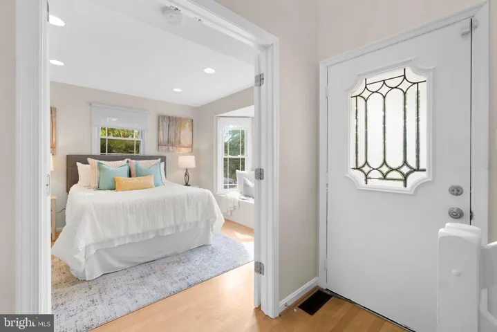 6909 Chelsea Rd, Mclean, Virginia 22101