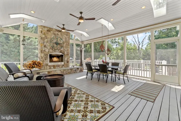 4937 Sunset Ln, Annandale, Virginia 22003