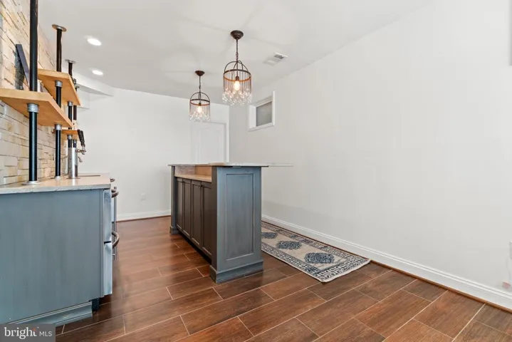 4937 Sunset Ln, Annandale, Virginia 22003