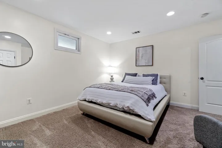 4937 Sunset Ln, Annandale, Virginia 22003