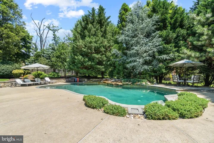 4937 Sunset Ln, Annandale, Virginia 22003