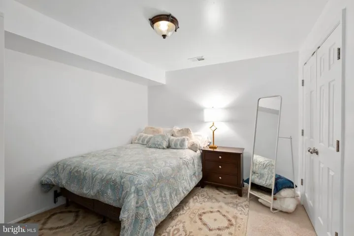 2442 Battery Hill Cir, Woodbridge, Virginia 22191