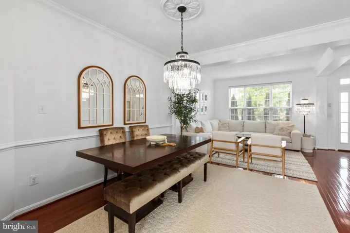 2442 Battery Hill Cir, Woodbridge, Virginia 22191
