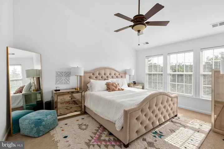 2442 Battery Hill Cir, Woodbridge, Virginia 22191