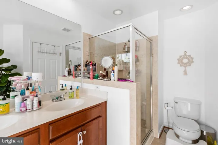 2442 Battery Hill Cir, Woodbridge, Virginia 22191