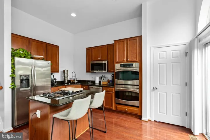 2442 Battery Hill Cir, Woodbridge, Virginia 22191