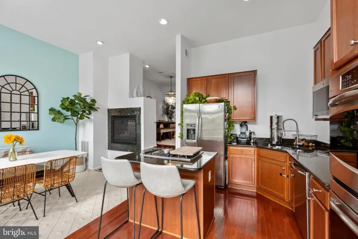 2442 Battery Hill Cir, Woodbridge, Virginia 22191