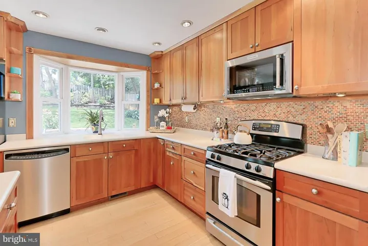 6900 Jefferson Ave, Falls Church, Virginia 22042