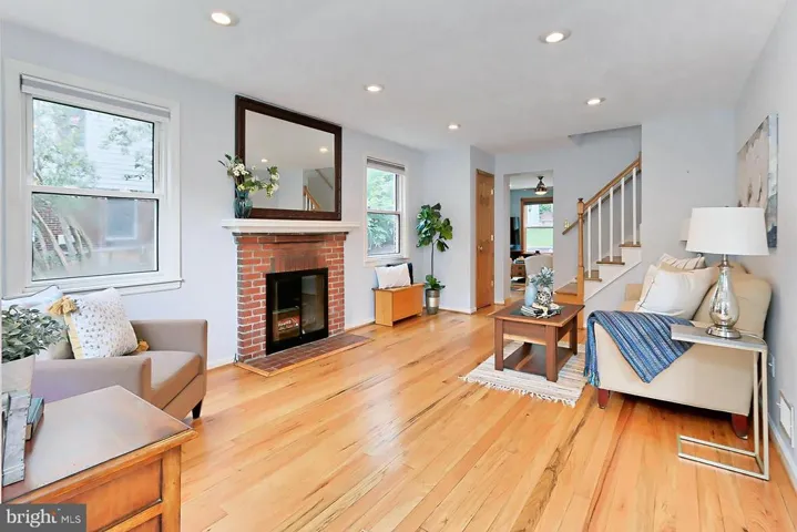 6900 Jefferson Ave, Falls Church, Virginia 22042
