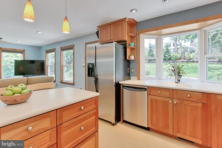 6900 Jefferson Ave, Falls Church, Virginia 22042