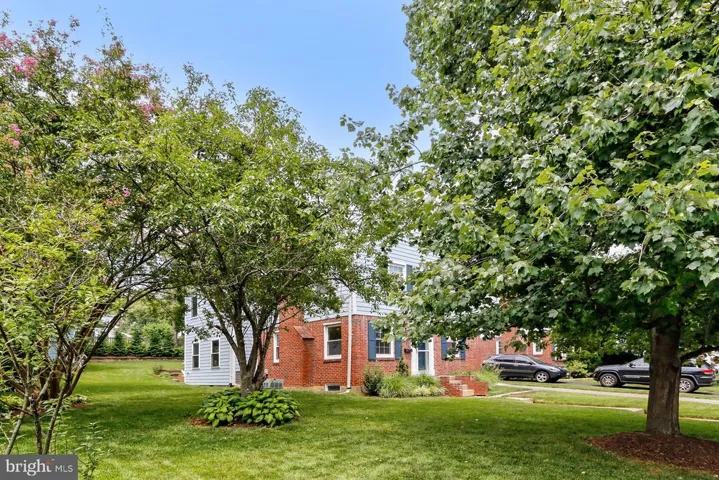6900 Jefferson Ave, Falls Church, Virginia 22042