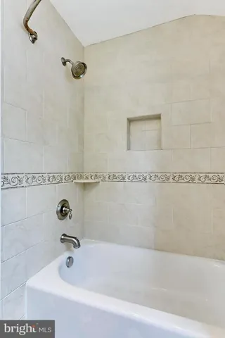 6900 Jefferson Ave, Falls Church, Virginia 22042