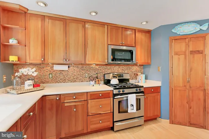 6900 Jefferson Ave, Falls Church, Virginia 22042