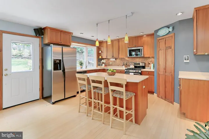 6900 Jefferson Ave, Falls Church, Virginia 22042