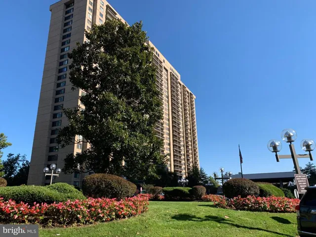 3705 S George Mason Dr #1711s, Falls Church, Virginia 22041