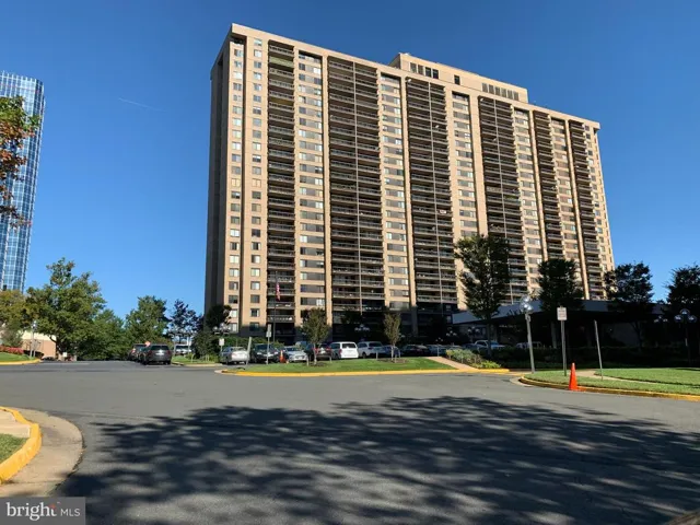 3705 S George Mason Dr #1711s, Falls Church, Virginia 22041