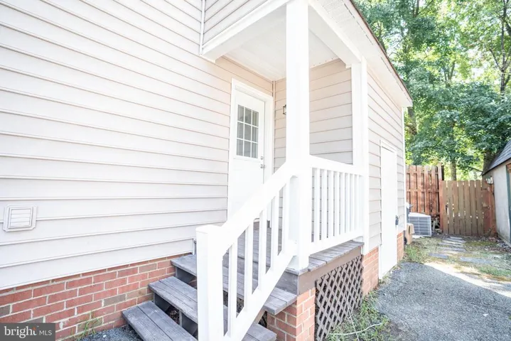121 Courtside Dr, Ashland, Virginia 23005