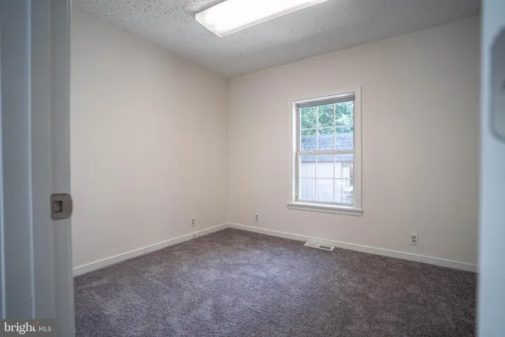 121 Courtside Dr, Ashland, Virginia 23005