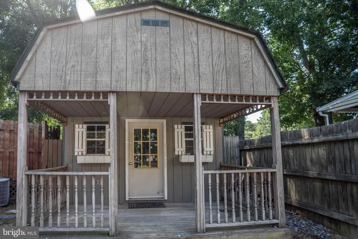 121 Courtside Dr, Ashland, Virginia 23005