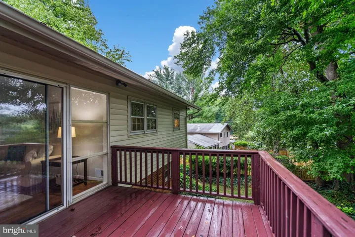 3703 Sprucedale Dr, Annandale, Virginia 22003