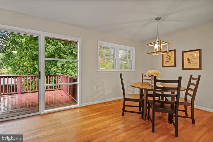 3703 Sprucedale Dr, Annandale, Virginia 22003