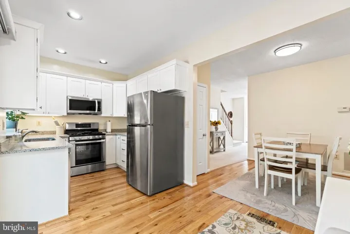 12110 Wedgeway Pl, Fairfax, Virginia 22033