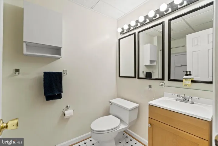 12110 Wedgeway Pl, Fairfax, Virginia 22033