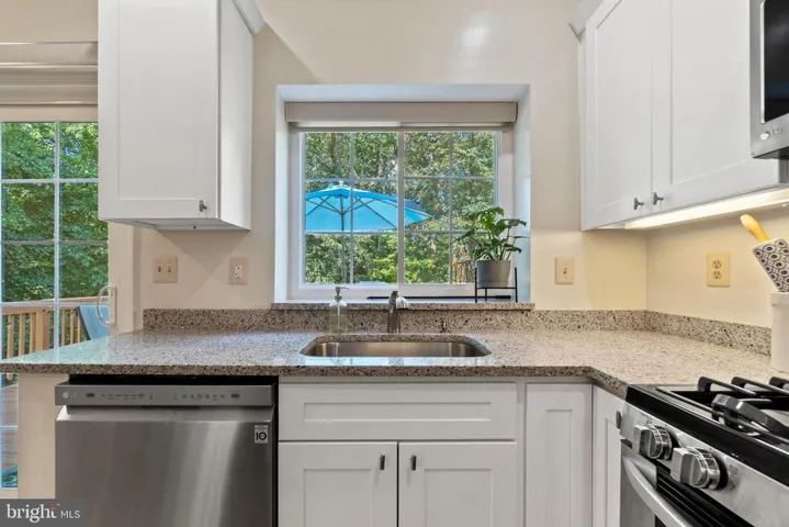12110 Wedgeway Pl, Fairfax, Virginia 22033
