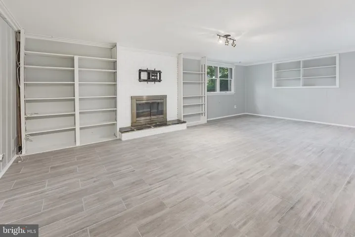6647 Kerns Rd, Falls Church, Virginia 22042