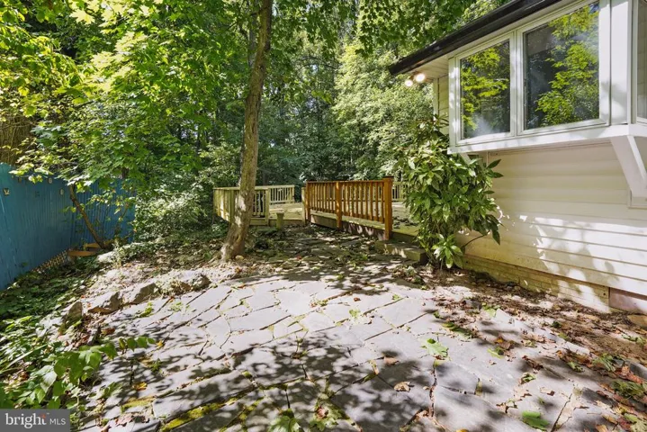 6647 Kerns Rd, Falls Church, Virginia 22042