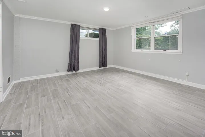 6647 Kerns Rd, Falls Church, Virginia 22042