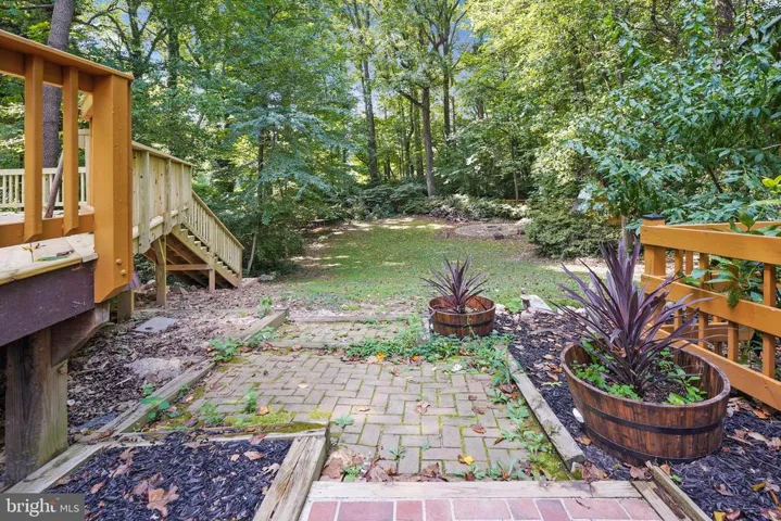 6647 Kerns Rd, Falls Church, Virginia 22042