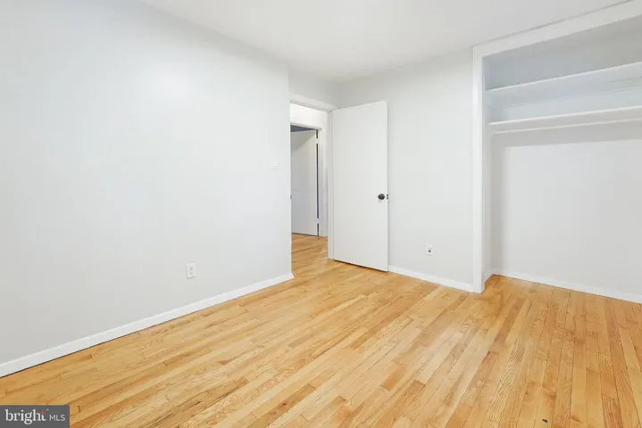 6647 Kerns Rd, Falls Church, Virginia 22042