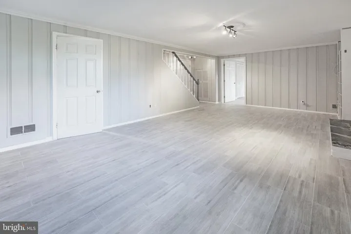 6647 Kerns Rd, Falls Church, Virginia 22042