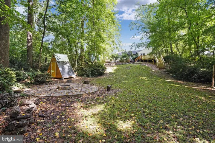 6647 Kerns Rd, Falls Church, Virginia 22042