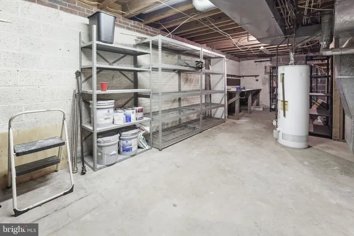6647 Kerns Rd, Falls Church, Virginia 22042