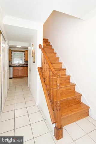 8414 Dampier Ct, Springfield, Virginia 22153