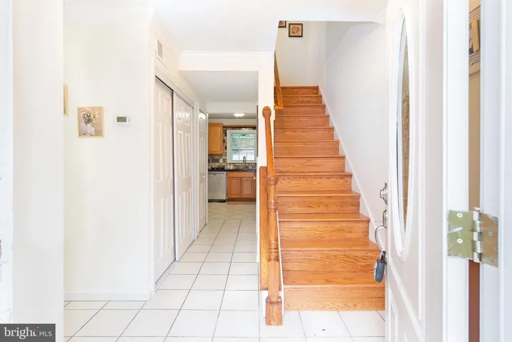 8414 Dampier Ct, Springfield, Virginia 22153