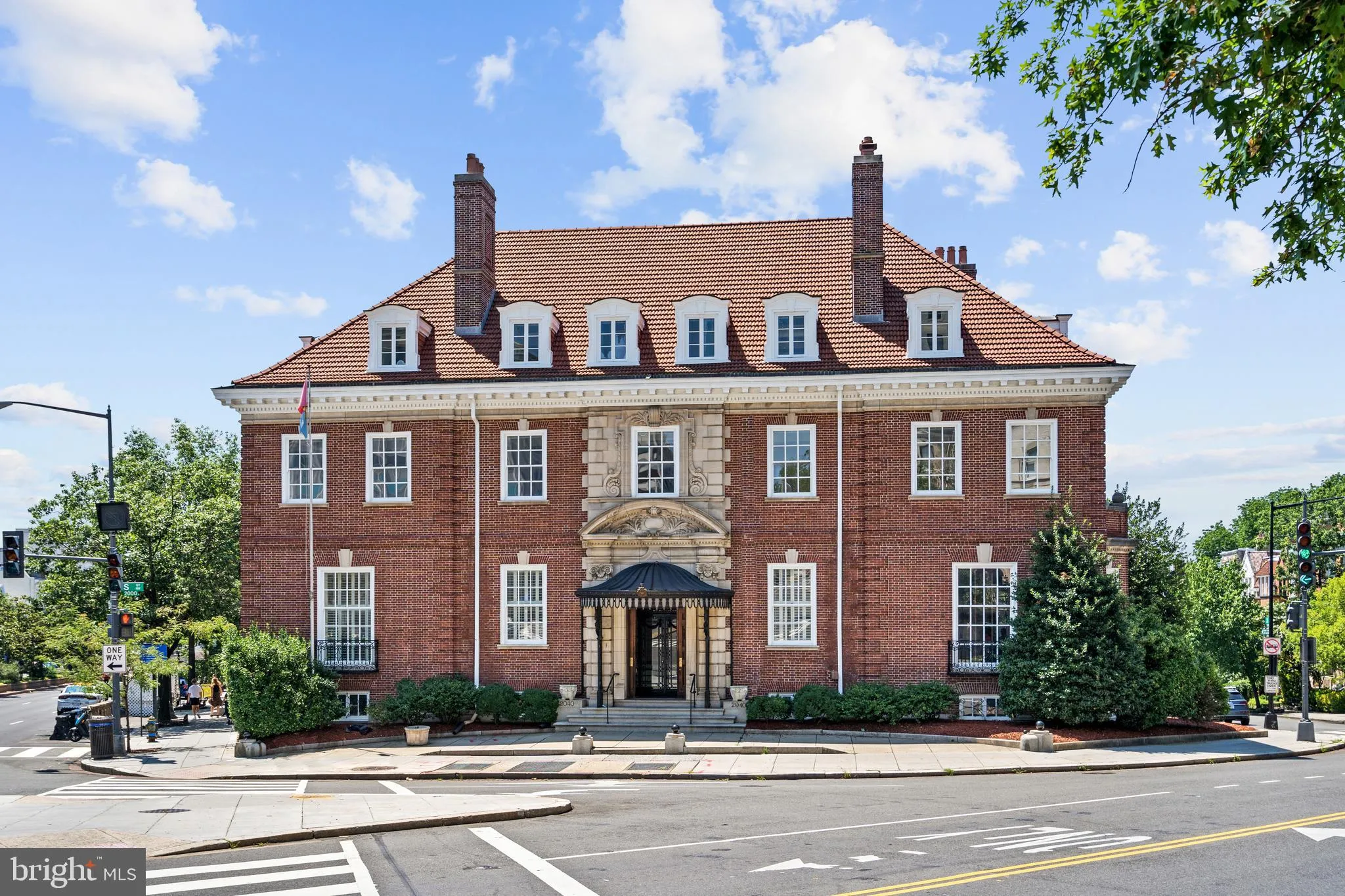 2040 S STREET, Washington, DC 20009