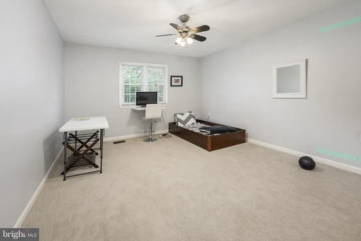 718 Hunter Ct Sw, Vienna, Virginia 22180