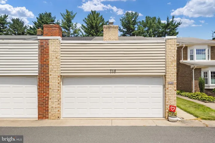 718 Hunter Ct Sw, Vienna, Virginia 22180