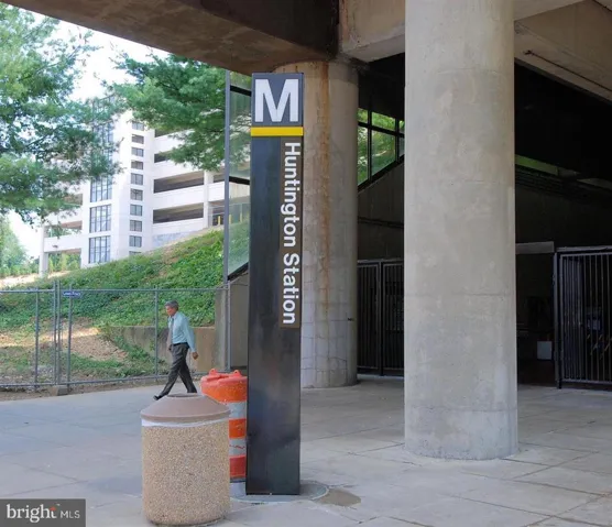 6615 10th St #a2, Alexandria, Virginia 22307