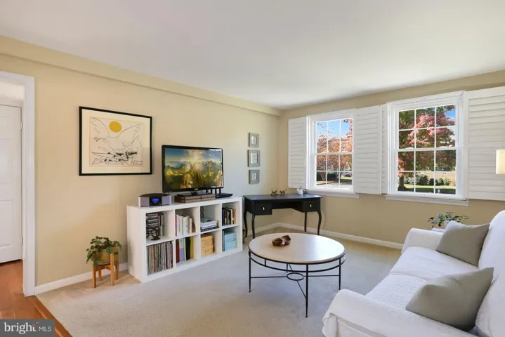 6615 10th St #a2, Alexandria, Virginia 22307