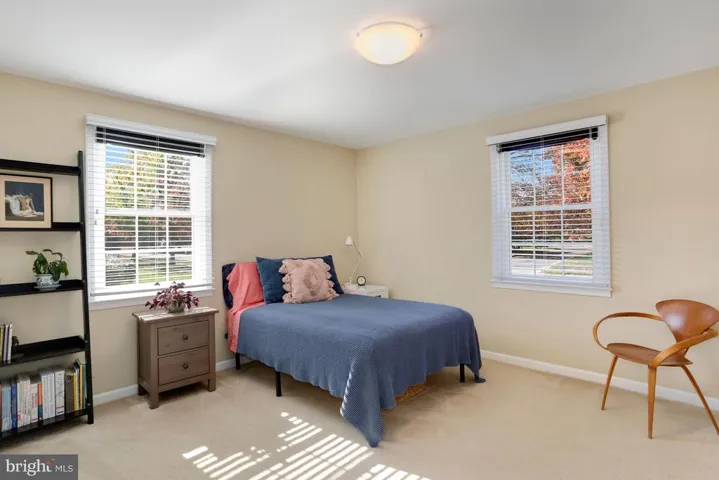 6615 10th St #a2, Alexandria, Virginia 22307