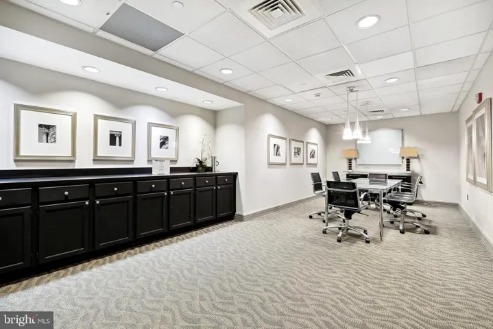 880 N Pollard St N #725, Arlington, Virginia 22203
