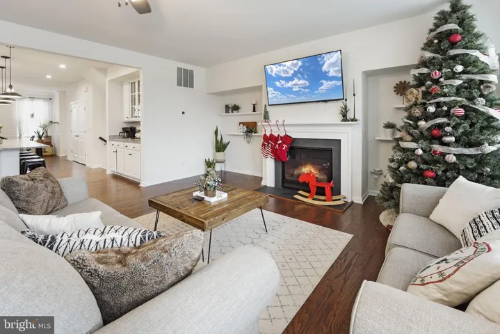 13044 Jessica Grove Pl, Woodbridge, Virginia 22192